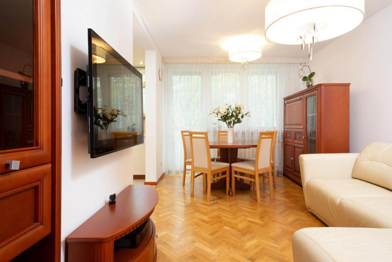 Two-Bedroom Family Apartment Esperanto Next To Klif By Noclegi Renters วอร์ซอ ภายนอก รูปภาพ